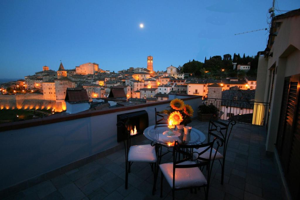 Hotel La Meridiana Anghiari Bagian luar foto