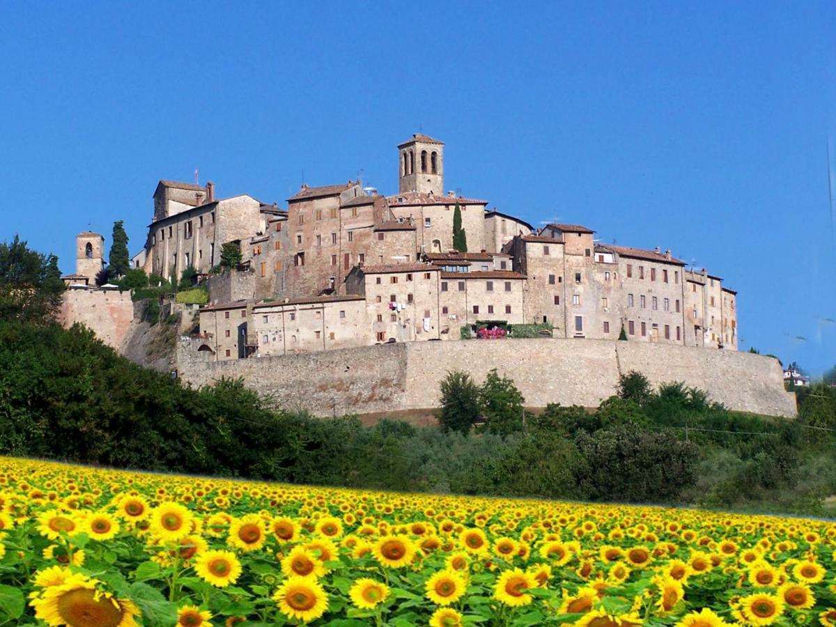 Hotel La Meridiana Anghiari Bagian luar foto